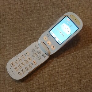 美品 F883i docomo 購入時のフィルム貼ったまま