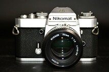 NY3-107【現状品】Nikon　Nikomat EL　ニコン　フィルムカメラ　一眼レフ　カメラ　レンズ　NIKKOR　50㎜　1：1.4　簡易動作確認済　中古品_画像1