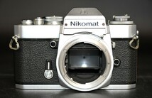 NY3-107【現状品】Nikon　Nikomat EL　ニコン　フィルムカメラ　一眼レフ　カメラ　レンズ　NIKKOR　50㎜　1：1.4　簡易動作確認済　中古品_画像3