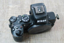 ★　 Nikon ニコン Z50 ボディ　純正充電器、バッテリー2個_画像4