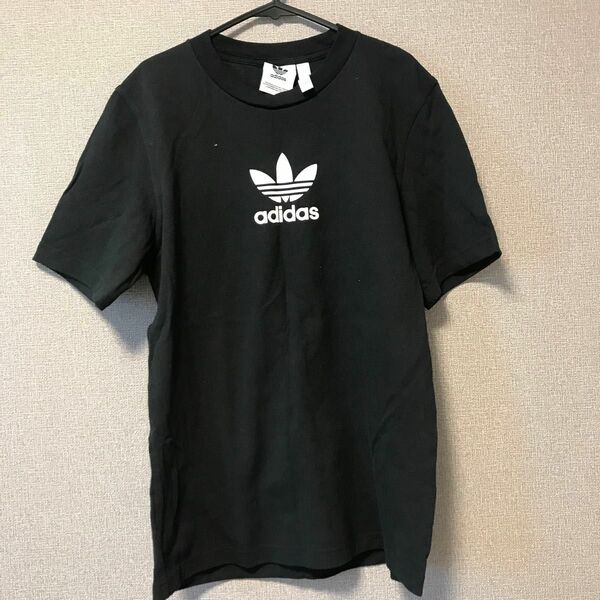 adida 半袖 tシャツ