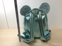 ディズニー 《未使用品》海外 香港ディズニー ラウンジフライコラボ リュック スパンコール 水色 タグ付き 7A13 【80】_画像3