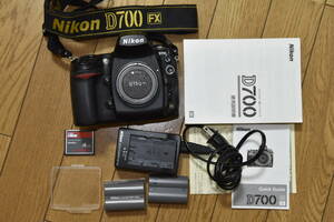 Nikon ニコン D700 ボディ他　付属品あり 中古品 動作OK 比較的綺麗　防湿庫保管　送料込み