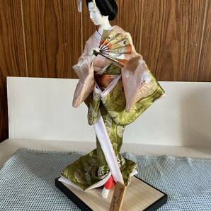 昭和レトロ 日本人形 博多人形 アンティーク ガラスケース付き 当時物の画像2