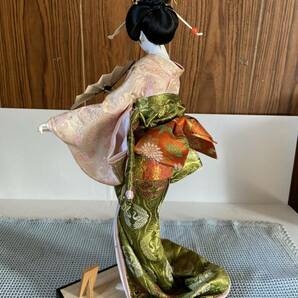 昭和レトロ 日本人形 博多人形 アンティーク ガラスケース付き 当時物の画像3