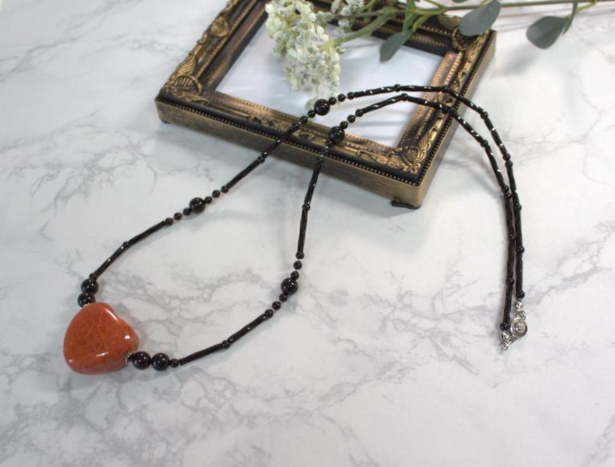 LEAF CLUB ♪ Handmade long necklace African coral Coral & Onyx Natural stone 77cm Heart Red coral Red/Red Black/Black, necklace, pendant, Colored Stones, onyx