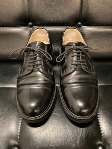 ハルタ ポストマン 黒 ビブラムソール 711P 25cm EEE MADE IN JAPAN プレーントゥ 革靴 ガラスレザー