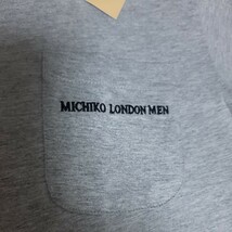 ミチコロンドン(MICHIKO LONDON) Tシャツ M グレー 胸ポケット付_画像2
