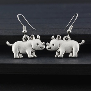 * rhinoceros * earrings! silver *. liking * animal love . house * accessory * present * new goods unused goods * free shipping *