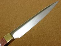 関の刃物 ペティナイフ 12cm (120mm) 8Aステンレス 真鍮口金付き 赤合板 果物包丁 野菜 皮むき 小型両刃ナイフ 日本製 在庫処分品_画像3