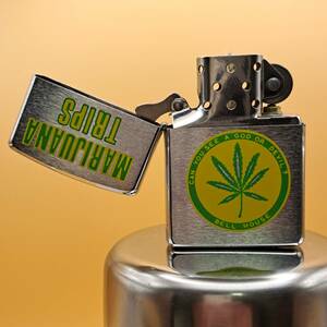 1000円～ zippo 美品 大麻 マリファナ ガンジャ ハシシ MARIJUANA TRIPS トリップ シルバー SILVER color ジッポ オイルライター USA ZB46