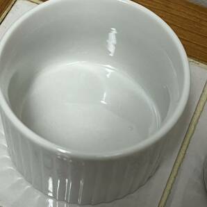 白い食器５点まとめて まとめ売り 白皿 ボウル 調味料入れ ココット皿 ミニ食器 キッチン雑貨 白茶わん 小皿 小鉢 洋食器 の画像2