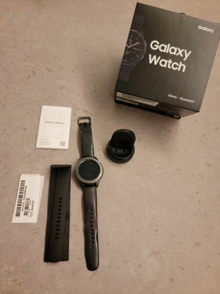 Galaxy WATCH 42mm ミッドナイトブラック SAMSUNG スマートウォッチ ボタンジャンク