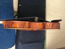 裏板一枚板 フルサイズ バイオリン 4/4 虎杢 ヴァイオリン ケース付き_画像4