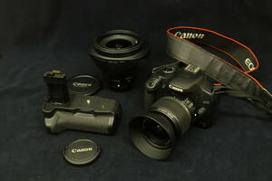 中古カメラ (2) Canon キャノン EOS kissX2 ボディ デジタル一眼レフ レンズ ZOOM EF-S 18-55mm 1:3.5-5.6 10-22mm 1:3.5-4.5 ジャンク扱い