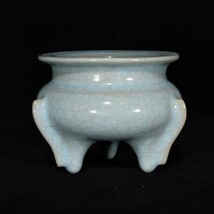 【蔵友館蔵品・宋・古陶瓷品・汝窯・冰裂紋・三足熏香爐・陶磁器】・希少珍品・置物・賞物・中国時代美術_画像1