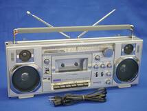 SANYO MR-V8 (S/シルバー) FM/AM 2バンド ラジオステレオカセットレコーダー 三洋電機 ラジカセ【動作品】_画像1