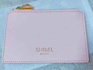 SNIDEL ノベルティ　限定ポーチ　伊勢丹限定　イセタンメイクアップパーティ