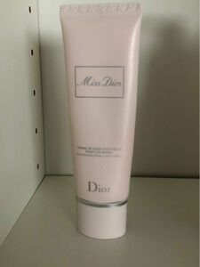 Dior ミスディオール　ハンドクリーム