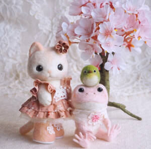 ★ハンドメイド・羊毛フェルト・春・猫・カエル・メジロ・鳥・桜・お花見・桜色・ピンク★