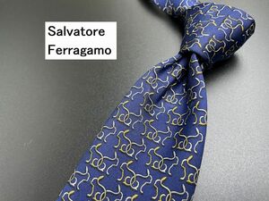 【美品】Salvatore Feragamo　フェラガモ　動物柄　ネクタイ　3本以上送料無料　ネイビー　0305002