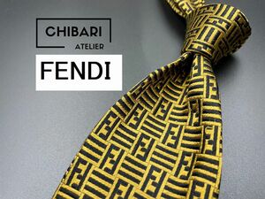 【超美品】FENDI　フェンディ　全面FFロゴ柄　ネクタイ　3本以上送料無料　ゴールド系　光沢　0305174
