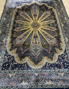 イラン産　高級ペルシャ絨毯　総シルク　手織り　最高峰225万ノット　148×223cm #1