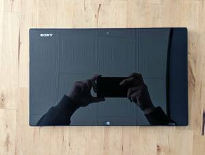 SONY SVT112A2WN　I5/4G/SSD128G 本体のみ　動作未確認