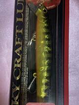 ラッキークラフト　FLASH MINNOW フラッシュミノー　110SP 17.5g BLACK & GOLD 新品_画像2