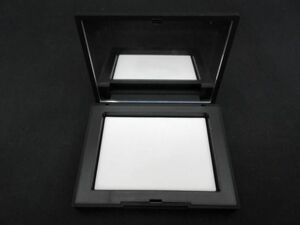 残9割 コスメ NARS ライト リフレクティング セッティングパウダー プレスト N 5894