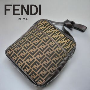 FENDIフェンディ　ズッカ　ショルダーバッグ　キャンバス×レザー　FENDISAS ヴィンテージ