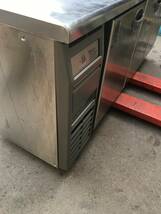 コールドテーブル　フクシマ 3ドア 業務用冷蔵庫 　YRC-180RM2　作動品　クリーニング済み_画像3