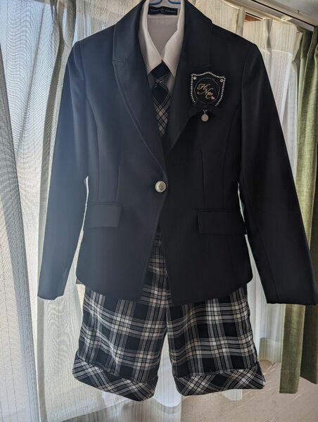 ヒロミチナカノ　フォーマルスーツ　パンツスーツ　黒　150　卒業式　入学式　小学校　女子　女の子　美品　※最終価格※