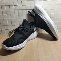 送料無料・新品未使用！！スケッチャーズ SKECHERS カジュアルシューズ スニーカー / GO Run Fast-Valor / 黒 ブラック 24.0ｃｍ_画像5