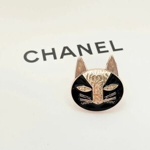 CHANEL ヴィンテージ　ボタン　ブローチ　ブラック　ゴールド