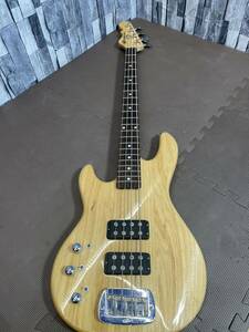 G&L ジーアンドエル Tribute L2000 トリビュートシリーズ エレキベース 中古