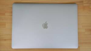 Apple MacBook Pro 2016モデル 15inch Core i7 16GB SSD256GB