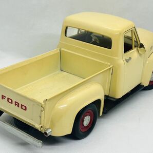 1/18 FORD 1953 PICK-UP ROAD tough 大型モデル(オートアート・京商)の画像3