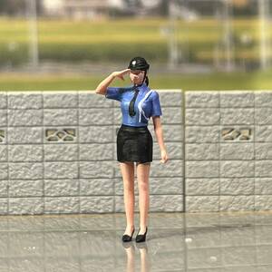 1/80〜1/87 女性警官フィギュア　鉄道模型　HOゲージ　ストラクチャー　婦警　警察官　
