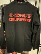 T-2★未使用品★RED HOT CHILI PEPPERS レッチリ ロングスリーブTシャツ ② 両面ビッグプリント 黒★バンド★ロック★Mサイズ★送料無料!!_画像2