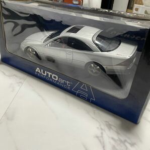 《箱付き》【1/18スケール】Mercedes-Benz CL 500 AUTOart ミニカー 模型 コレクション放出 メタルダイキャスト ベンツ シルバーの画像3