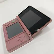 G※ Nintendo ニンテンドー 3DS ニンテンドー3DS ピンク 傷 汚れ 有り 通電確認済 画面暗いです ゲーム機 ソフト付 ACアダプタ無 ポケモン_画像5