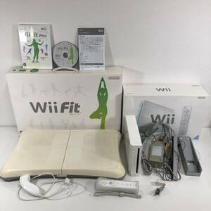 G※ Wii 本体 RVL-001 リモコン ケーブル スタンド Fit wiiフィットバランスボード Nintendo ニンテンドー Wii 通電確認済 シミ色褪せ有り