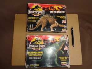 リンドバーグ製恐竜２体セット①ステゴザウルス　②ハドロサウルス　箱ダメージ大