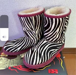 ショートブーツ UGG ハラコ　US5