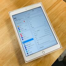 Apple iPad 第8世代 Wi-Fi+Cellular 32GB MYMK2J/A ゴールド SIMロックあり 箱付き　NN9791 _画像4