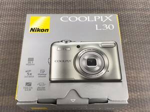 13240/ 新品未使用 Nikon ニコン COOLPIX L30 シルバー 2005万画素