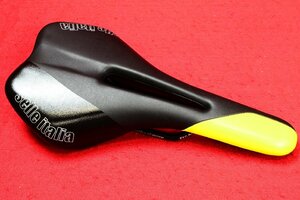 即決★新品◆Selle Italia★X3 FLOW★セライタリア★穴開き★ H4e5