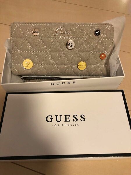 GUESS財布