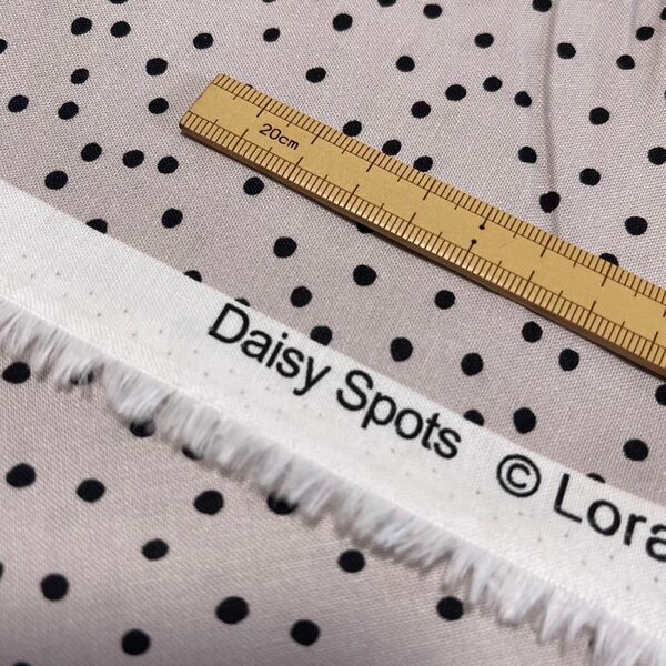 NEWロラライハリス生地　 Daisy Spots( Dinky Dots)グレー/ブラック